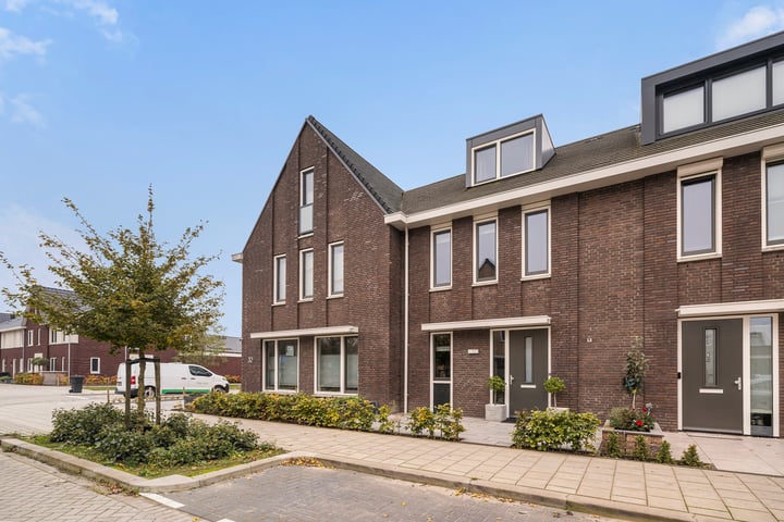 Bekijk foto 34 van Ireen Wüststraat 30