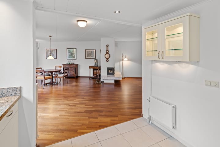 Foto 12 van Meidoornlaan 11