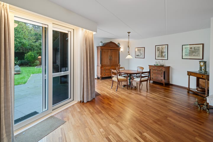 Foto 13 van Meidoornlaan 11