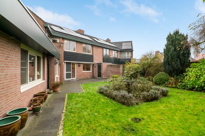 Foto 38 van Meidoornlaan 11