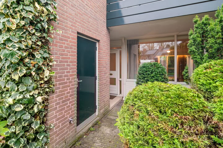 Foto 45 van Meidoornlaan 11