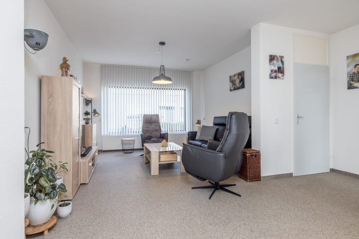 Foto 8 van Curiastraat 8