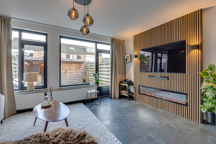 Foto 8 van De Gasperistraat 38