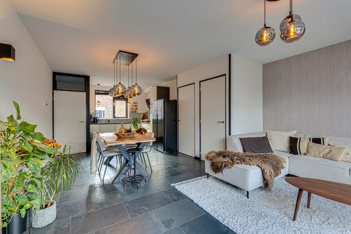 Foto 10 van De Gasperistraat 38