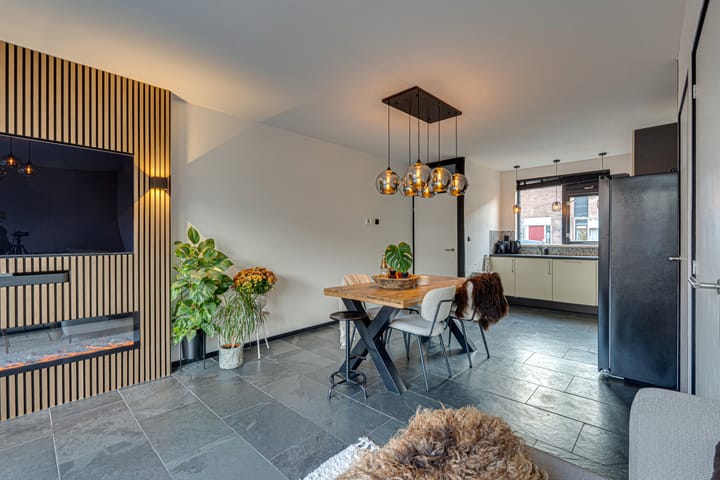 Foto 11 van De Gasperistraat 38