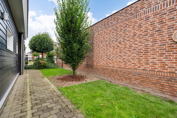 Foto 24 van Winkelveld 11