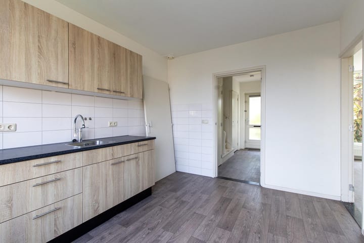 Foto 8 van Bloemenplein 5