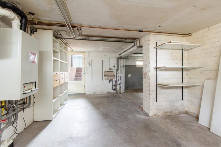 Foto 9 van Bloemenplein 5