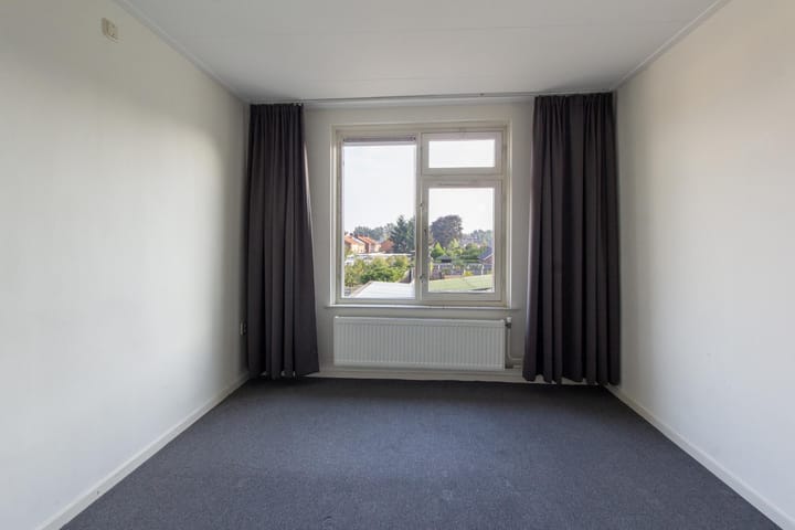 Foto 13 van Bloemenplein 5