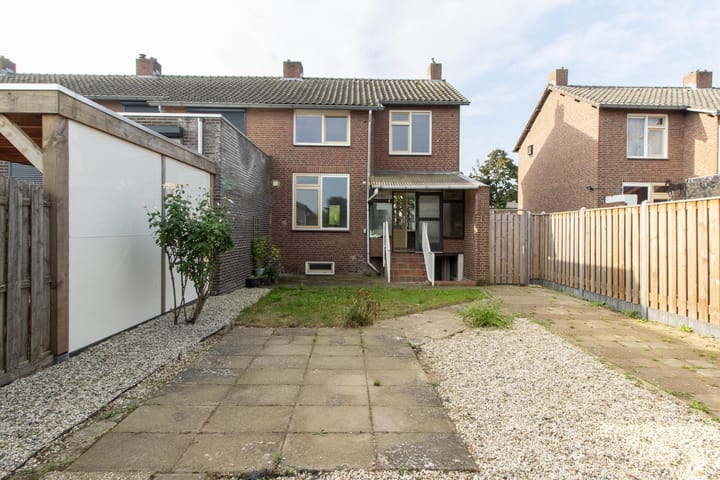 Foto 23 van Bloemenplein 5