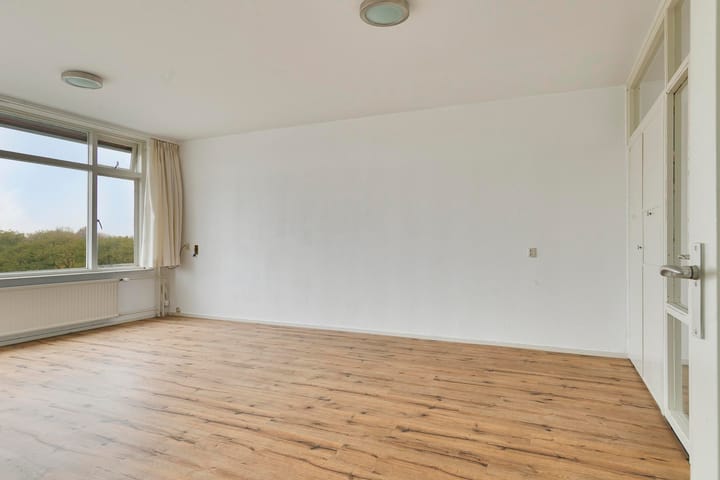 Photo 6 of Roelof Kranenburgplein 44