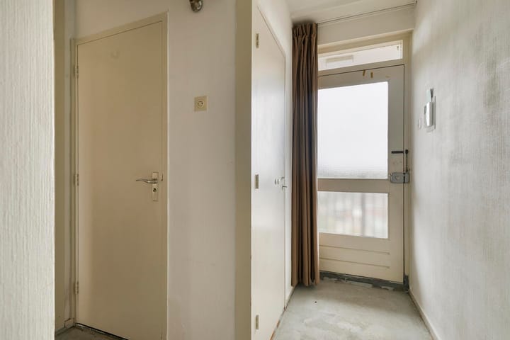 Photo 10 of Roelof Kranenburgplein 44