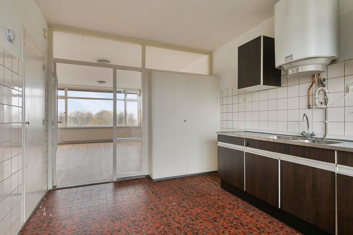 Photo 9 of Roelof Kranenburgplein 44