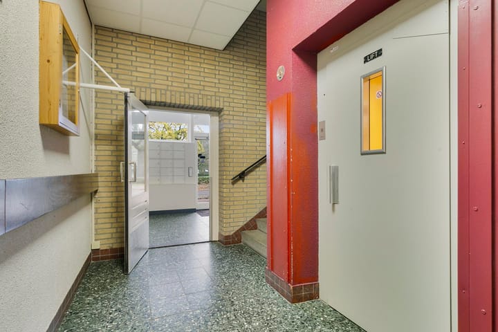 Photo 22 of Roelof Kranenburgplein 44