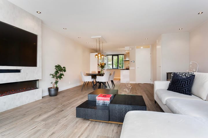 Foto 8 van Schout Van der Lelylaan 11