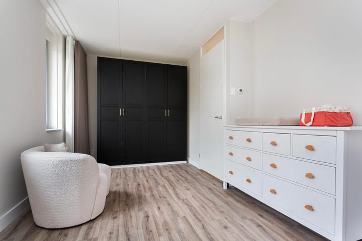 Foto 26 van Schout Van der Lelylaan 11