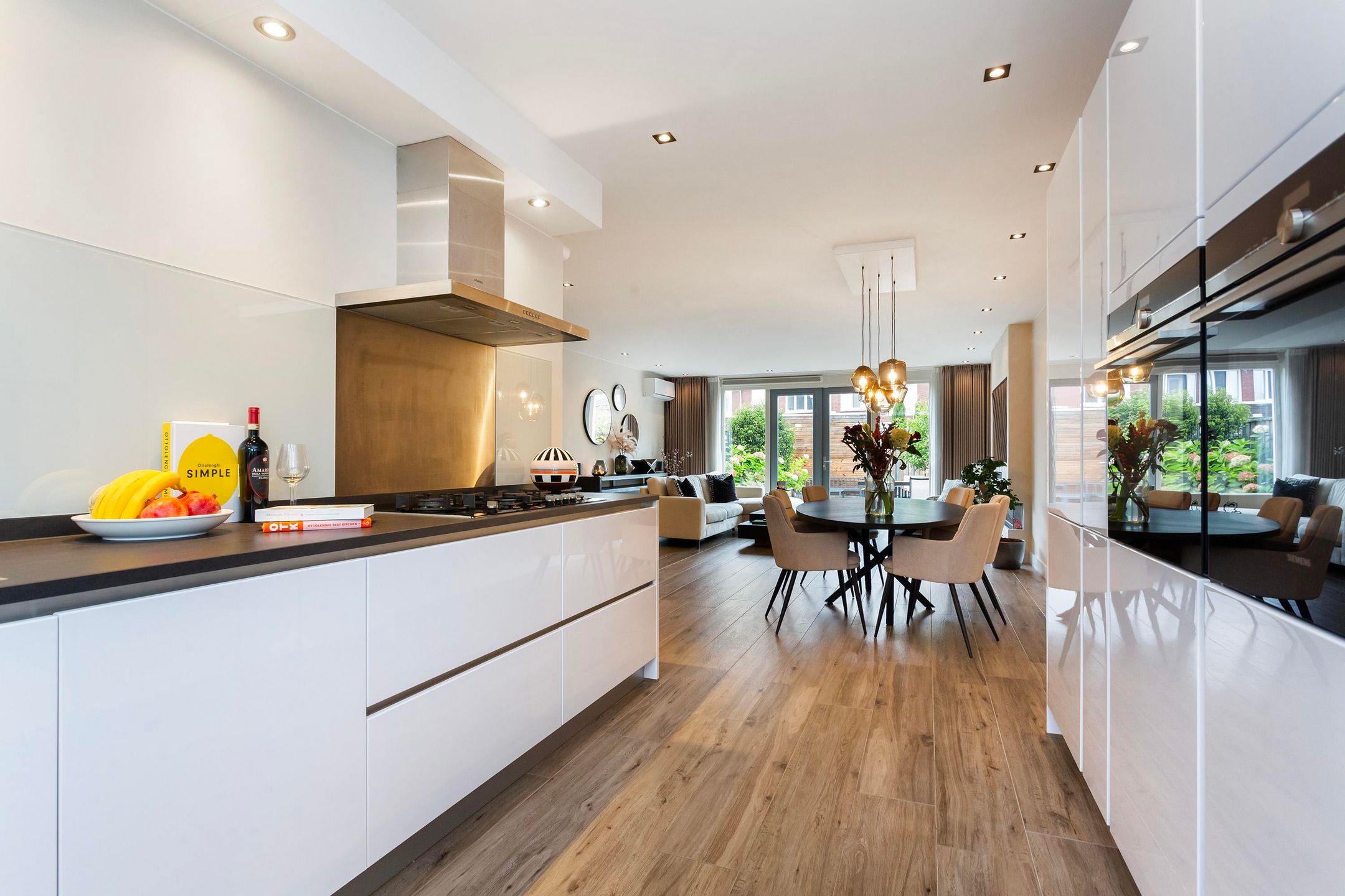 Foto 15 van Schout Van der Lelylaan 11