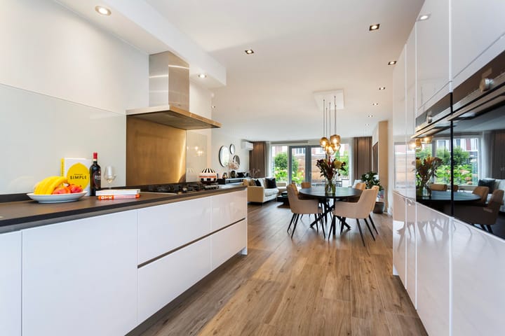 Foto 15 van Schout Van der Lelylaan 11