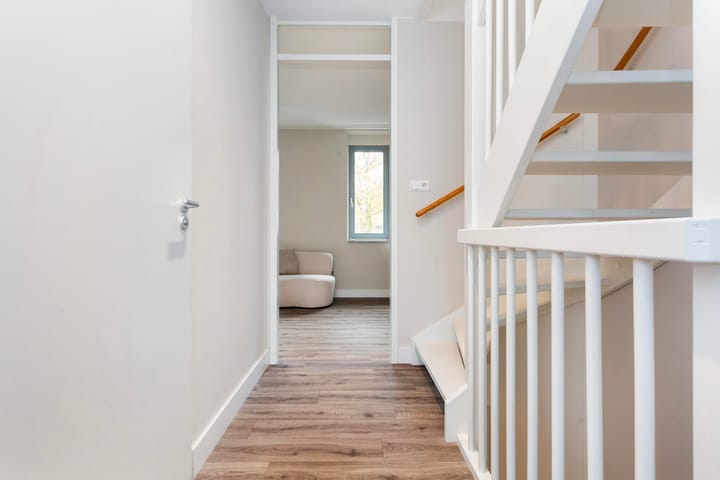 Foto 23 van Schout Van der Lelylaan 11