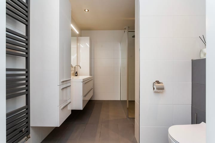 Foto 30 van Schout Van der Lelylaan 11