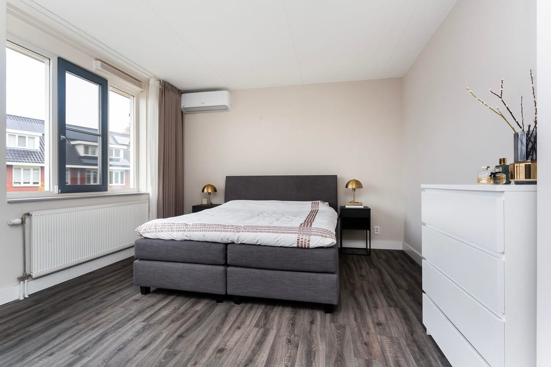 Foto 28 van Schout Van der Lelylaan 11