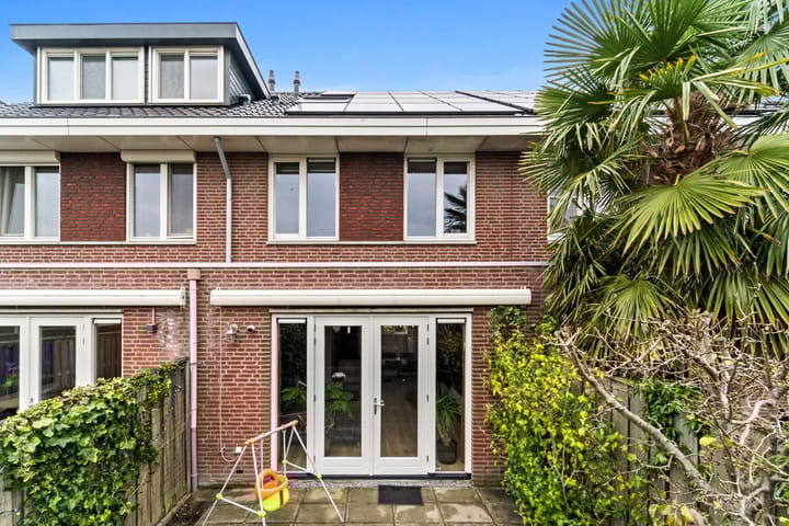 Photo 17 of Narcisstraat 39