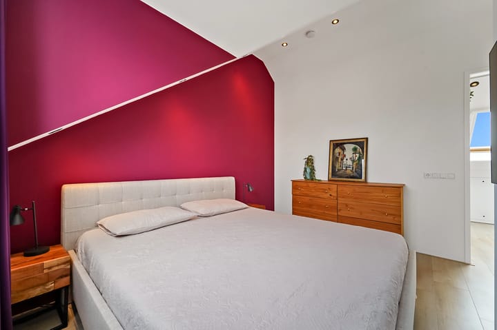 Photo 38 of Narcisstraat 39