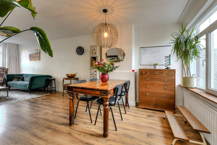 Foto 12 van Oosterstraat 1