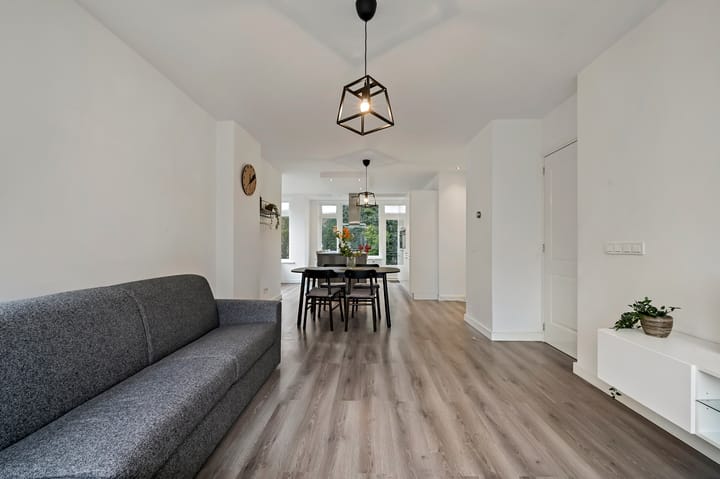 Foto 13 van De Graeffstraat 25-B