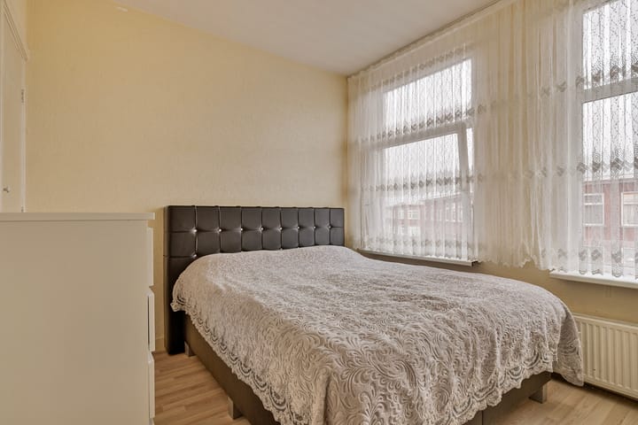 Photo 16 of Harderwijkstraat 277