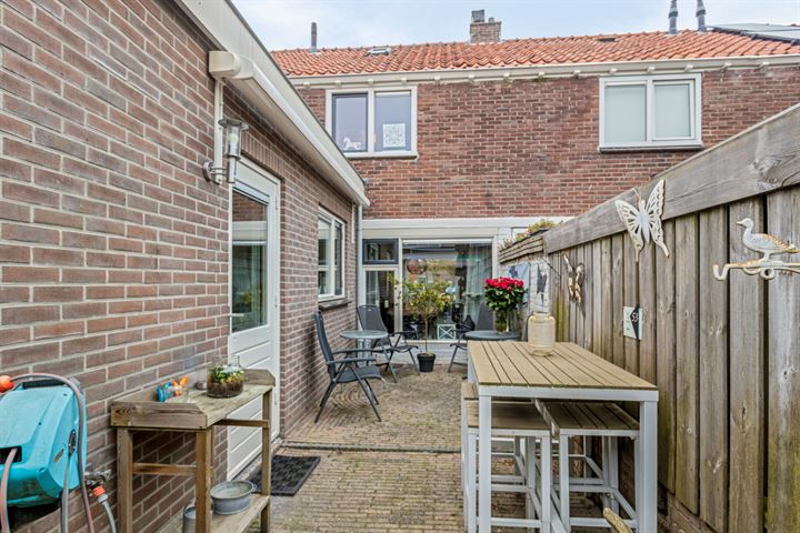 Bekijk foto 16 van Vermeerstraat 53