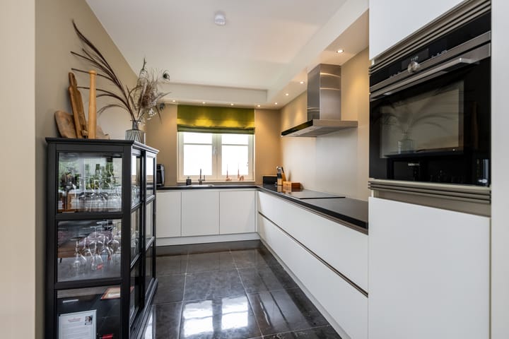 Foto 12 van Beukenlaan 17