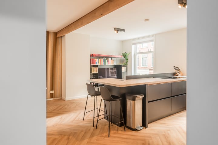 Foto 2 van Czaar Peterstraat 174-1B