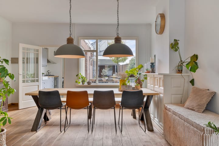 Photo 8 of Emmastraat 80