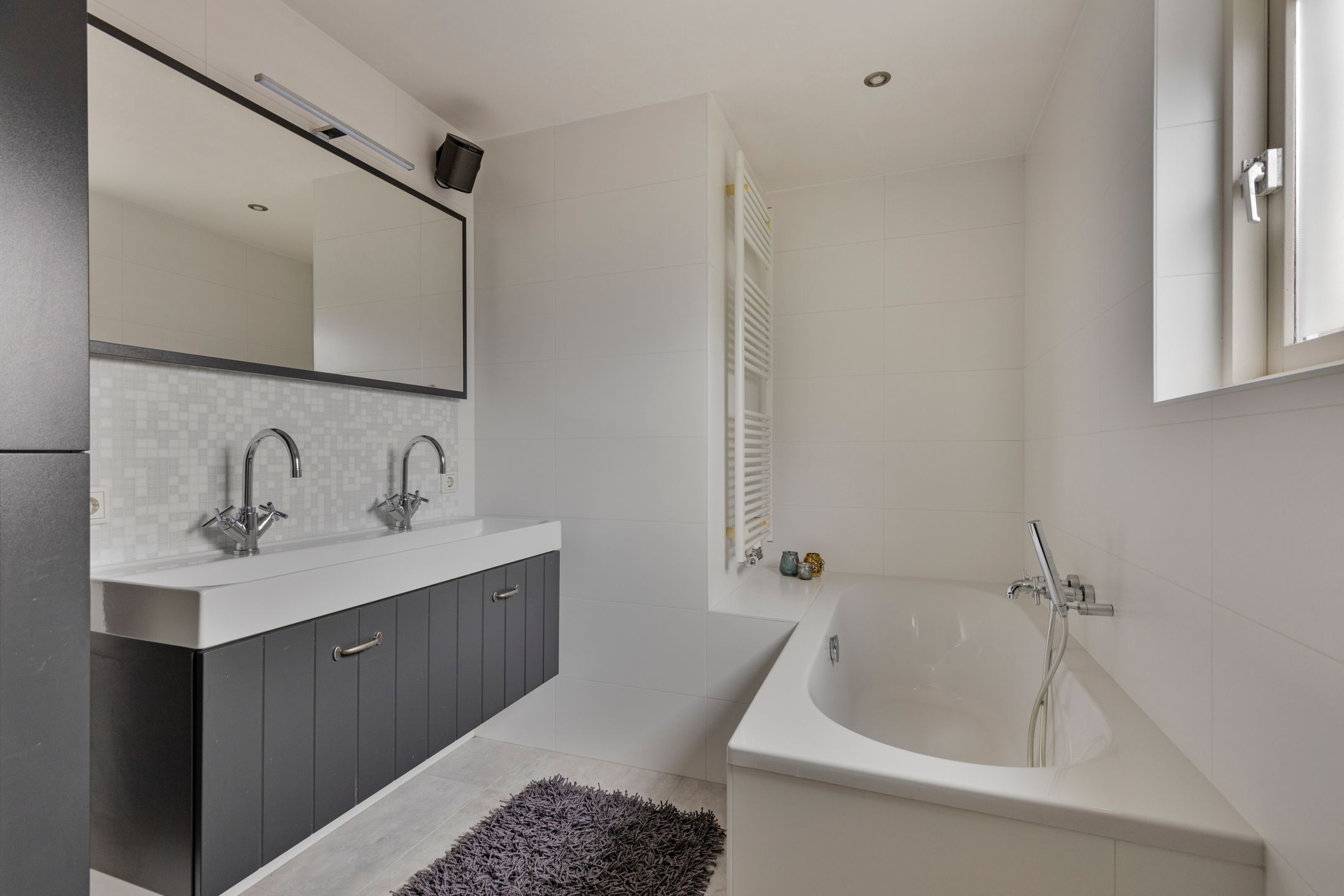 Foto 12 van Emmastraat 80