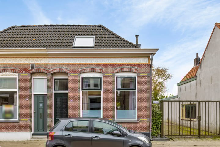 Photo 26 of Emmastraat 80