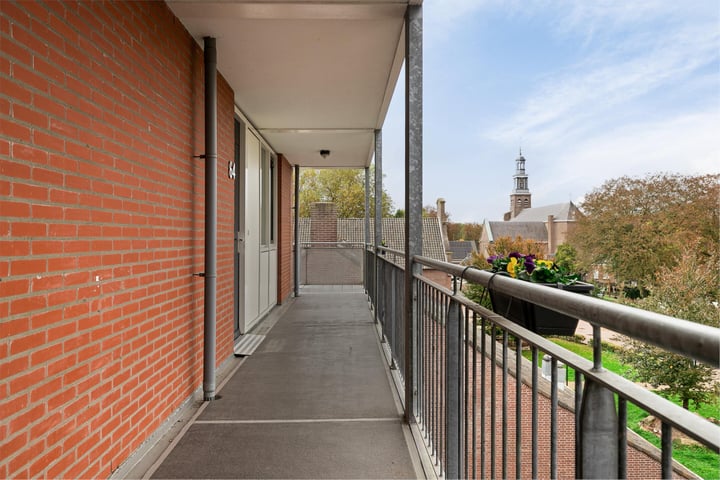 Bekijk foto 4 van Koestraat 64