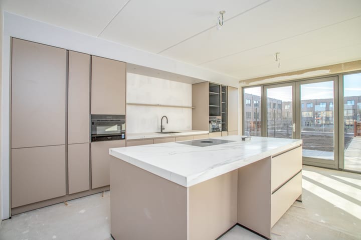 Photo 15 of Dupondiusstraat 12