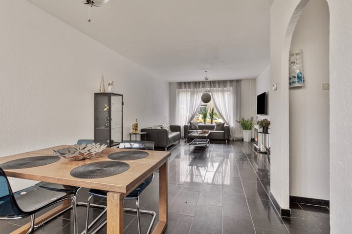 Photo 11 of Eggelstraat 13