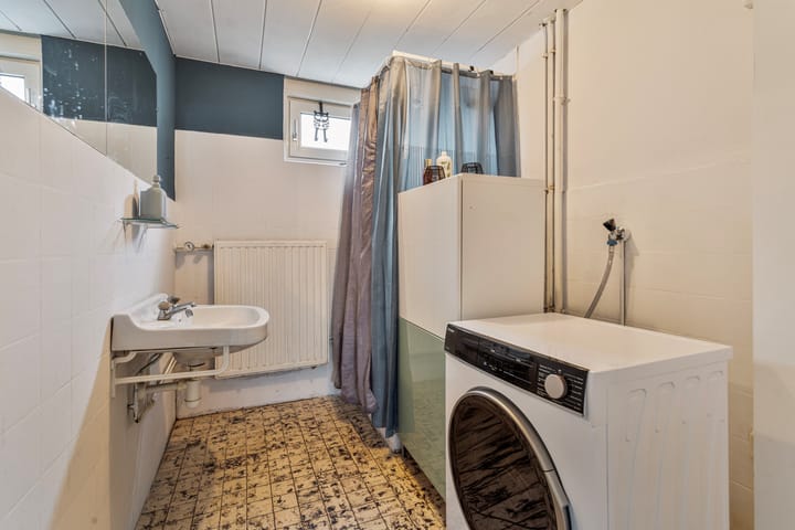 Photo 16 of Eggelstraat 13