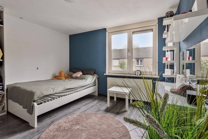 Photo 18 of Eggelstraat 13