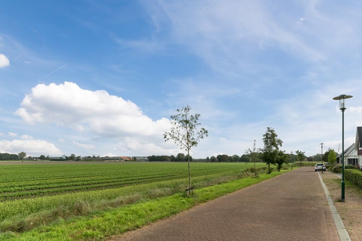 Bekijk foto 43 van Eikenveld 17