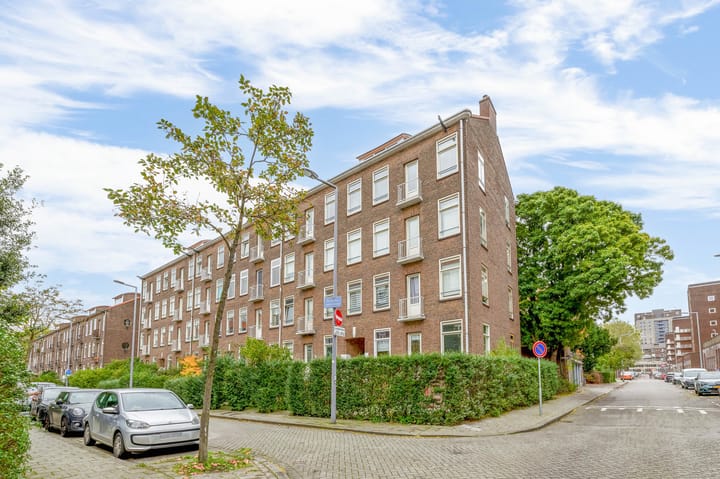 Photo 7 of Bernardus Gewinstraat 36-D