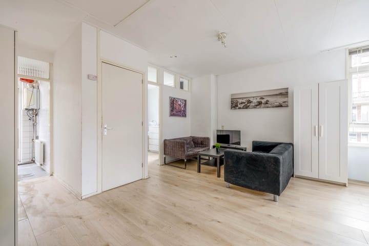 Photo 10 of Bernardus Gewinstraat 36-D