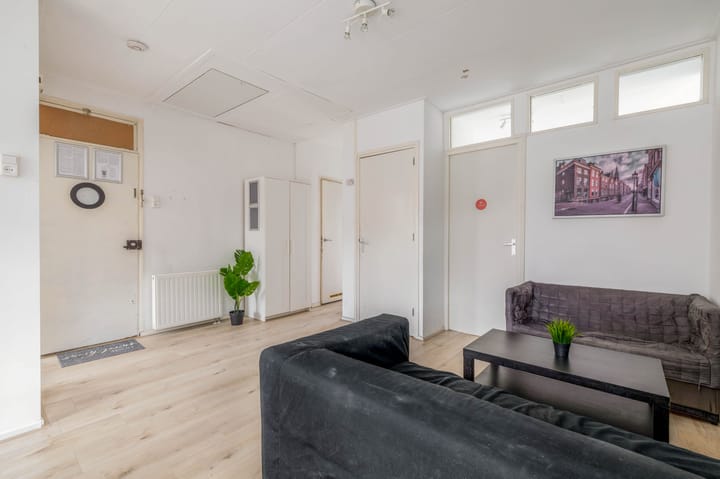 Photo 13 of Bernardus Gewinstraat 36-D