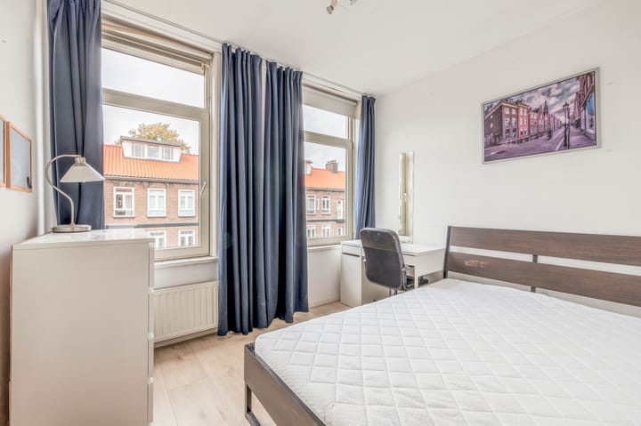 Photo 18 of Bernardus Gewinstraat 36-D