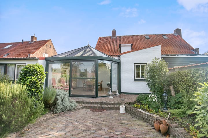 Foto 24 van Calandstraat 3