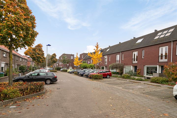 View photo 33 of Koekoekstraat 19