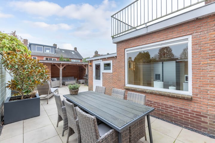 Foto 2 van Van Hogendorplaan 53