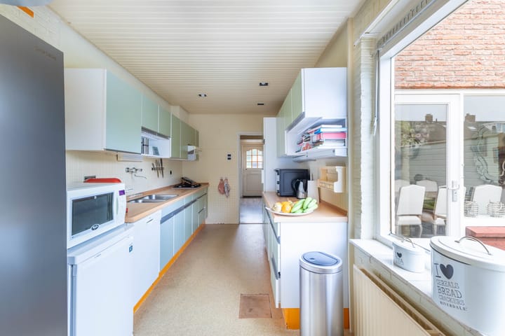 Photo 13 of Van Hogendorplaan 53